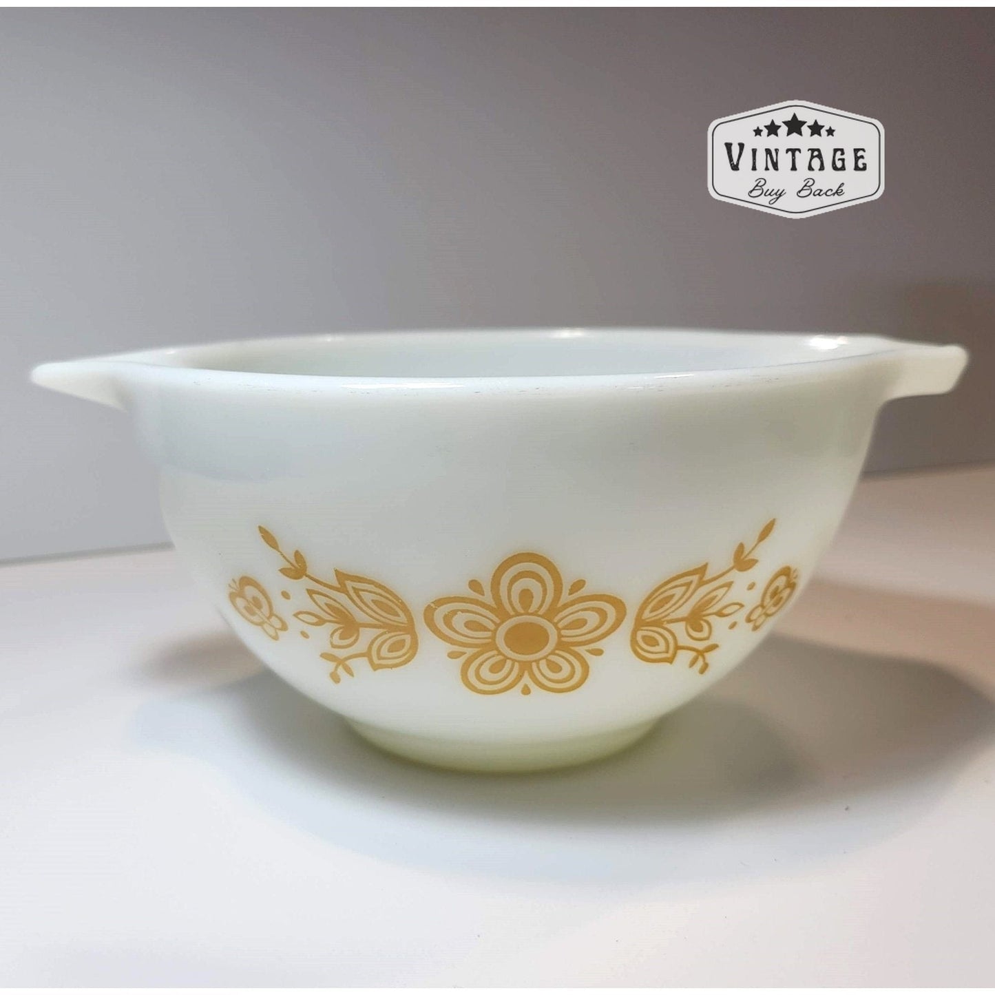 Vintage Pyrex 441 Cinderella Nesting Mixing Bowl Butterfly Gold 1.5 pt.