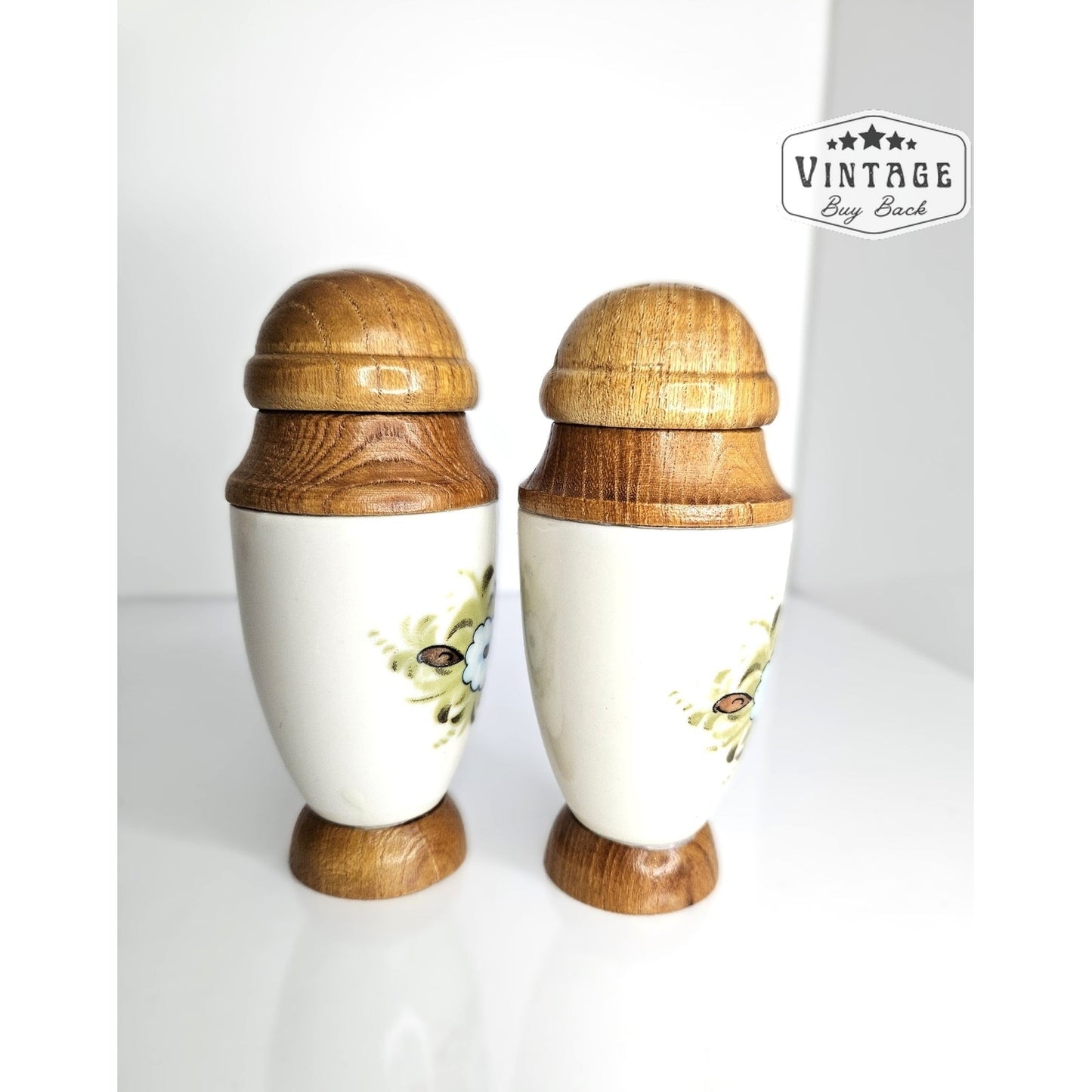 1950's Ceramic/Wood Salt & Pepper Shakers