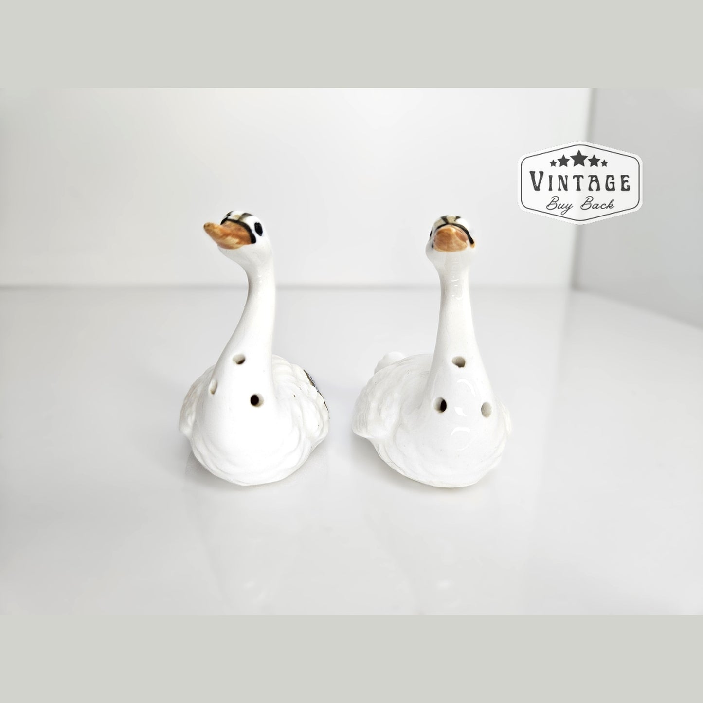 Vintage Ceramic White Swan Salt & Pepper Shaker