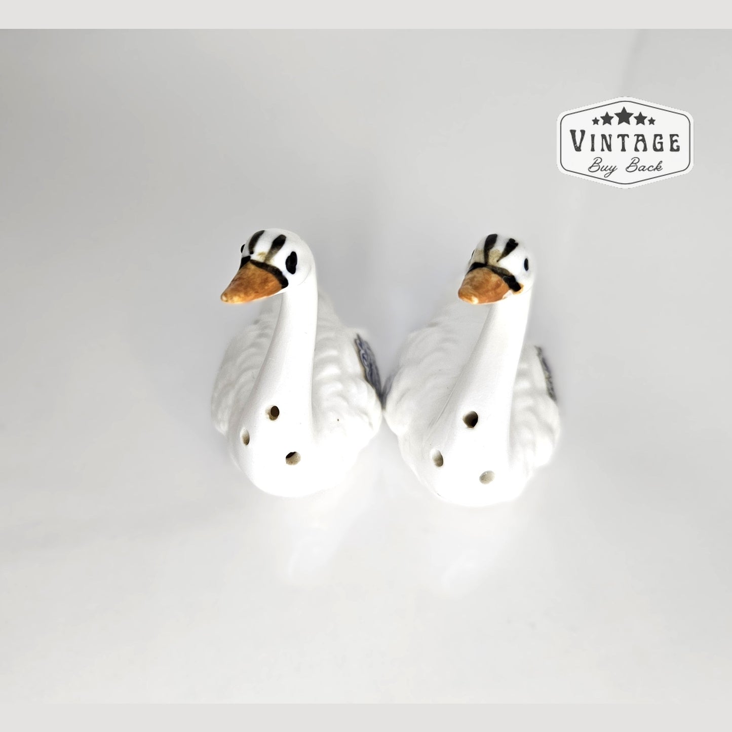 Vintage Ceramic White Swan Salt & Pepper Shaker