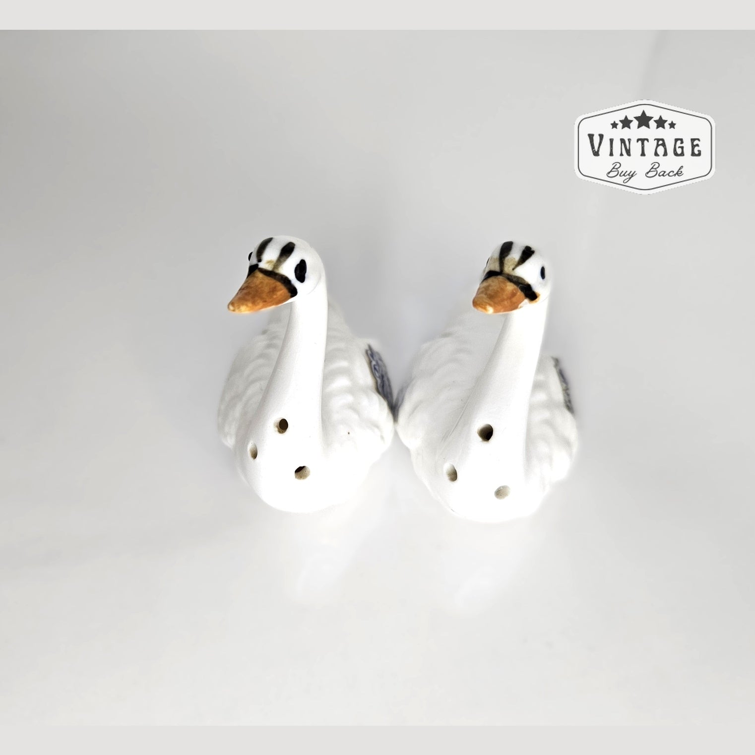 Vintage Ceramic White Swan Salt & Pepper Shaker