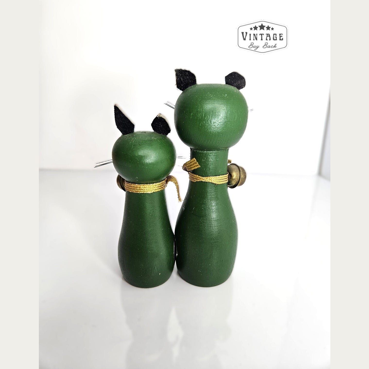 Vintage Magnetic Cat Salt & Pepper Shaker