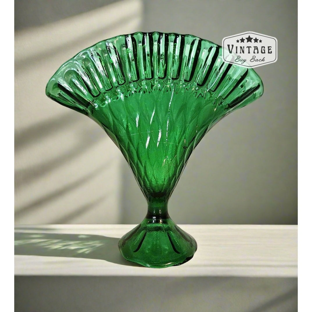 Emerald Green Ruffle Edge Diamond Optic Vase