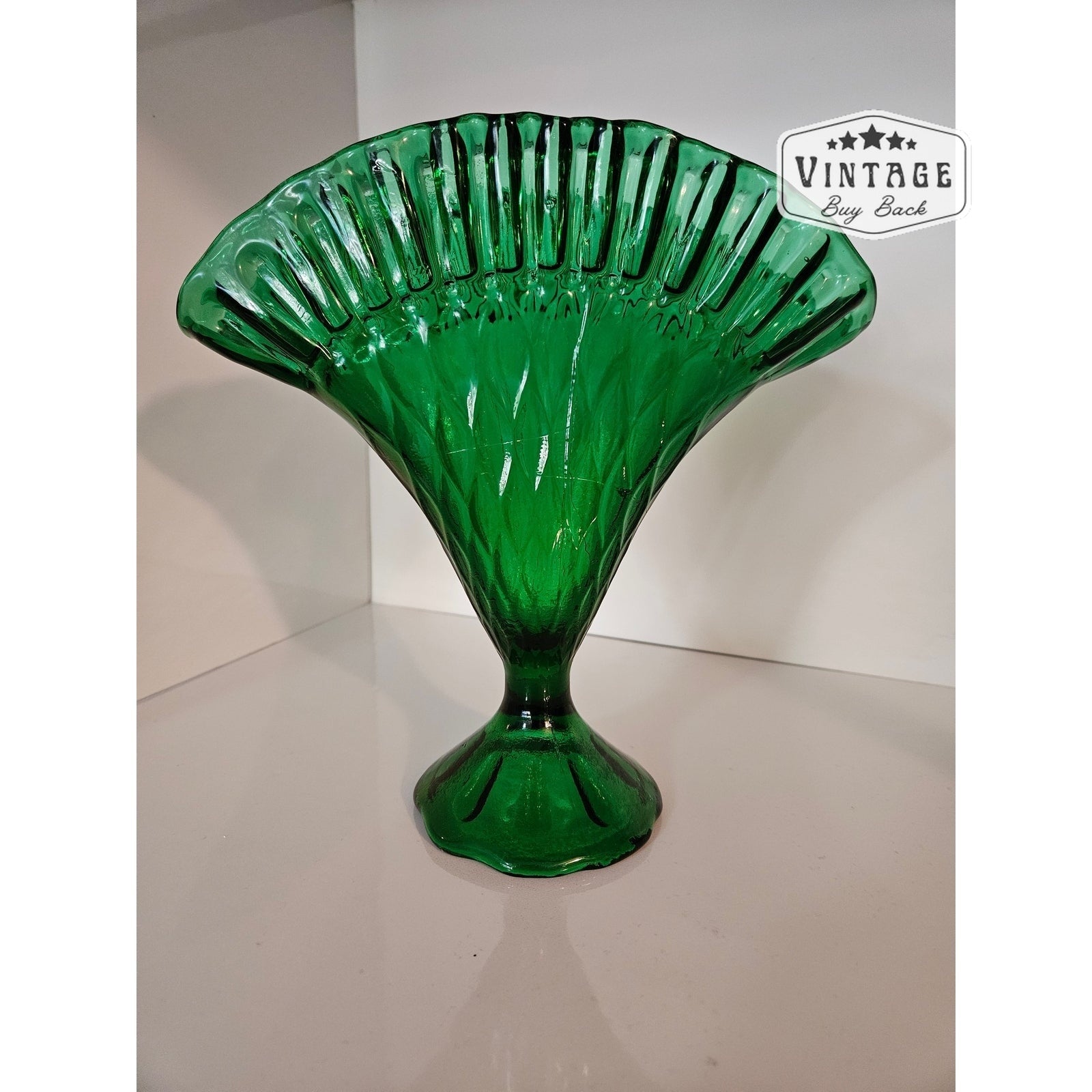 Emerald Green Ruffle Edge Diamond Optic Vase