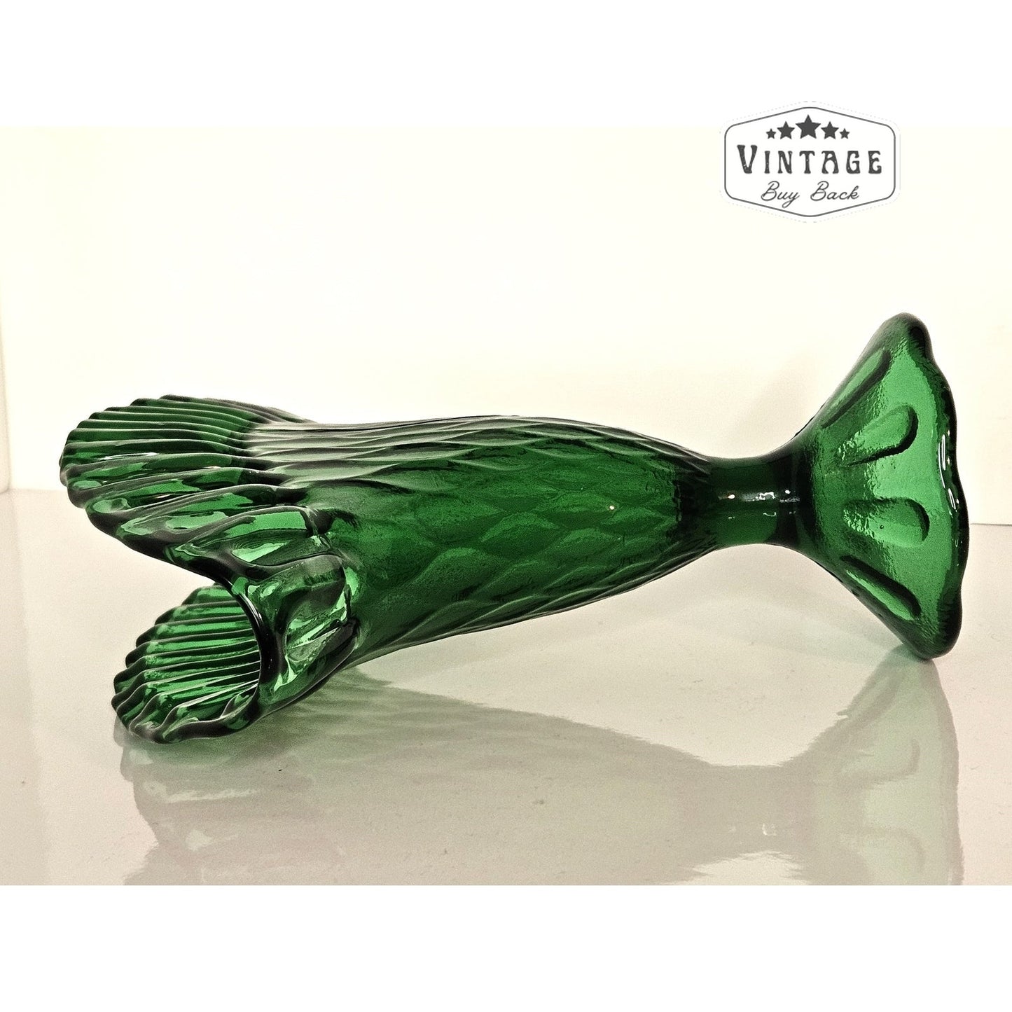 Emerald Green Ruffle Edge Diamond Optic Vase